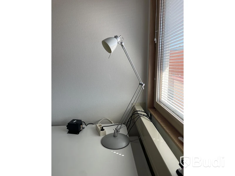 Skrivbordslampa