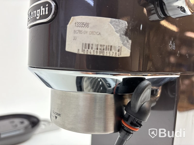 Espressomaskin Délonghi, Dedica EC685BK, svart