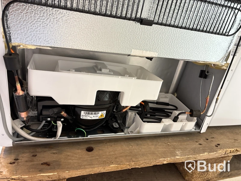 Kylskåp Grundig, GLRN 66820 W
