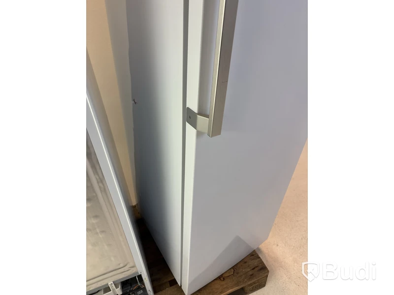 Kylskåp Grundig, GLRN 66820 W