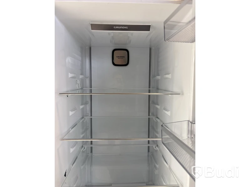 Kylskåp Grundig, GLRN 66820 W