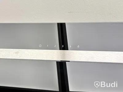 Siemens iQ300 extractor hood, LC67KHM60