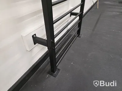 Ribbstol i stål Recoil