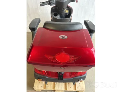 Promenadscooter, röd/svart - RESERVDELSOBJEKT