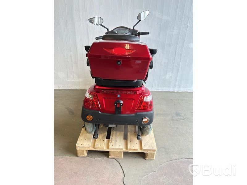Promenadscooter, röd/svart - RESERVDELSOBJEKT