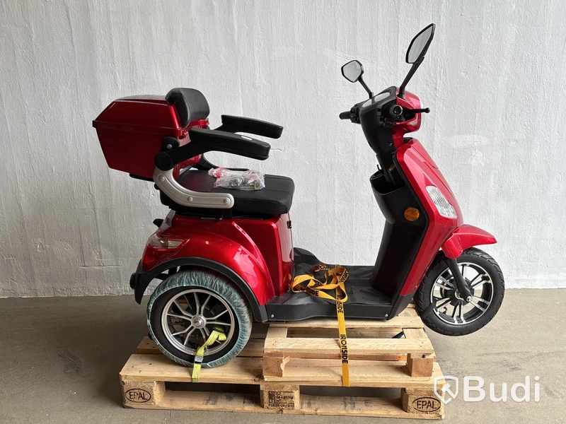 Promenadscooter, röd/svart - RESERVDELSOBJEKT