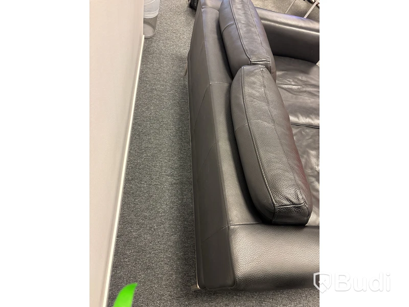 Soffgrupp Ikea inkl. soffbord och 3 st. tavlor