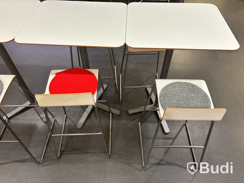 5 st. Barbord inkl. 5 st. pallar ikea