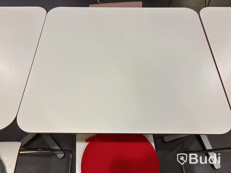 5 st. Barbord inkl. 5 st. pallar ikea