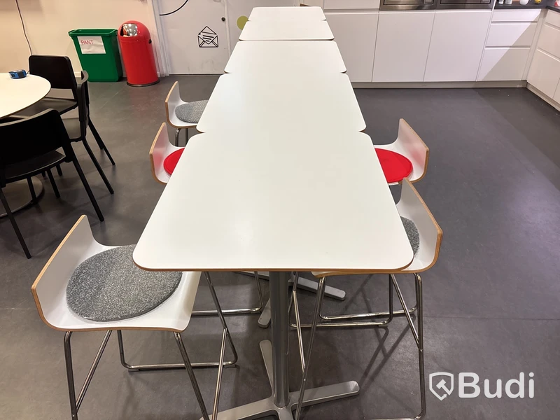 5 st. Barbord inkl. 5 st. pallar ikea