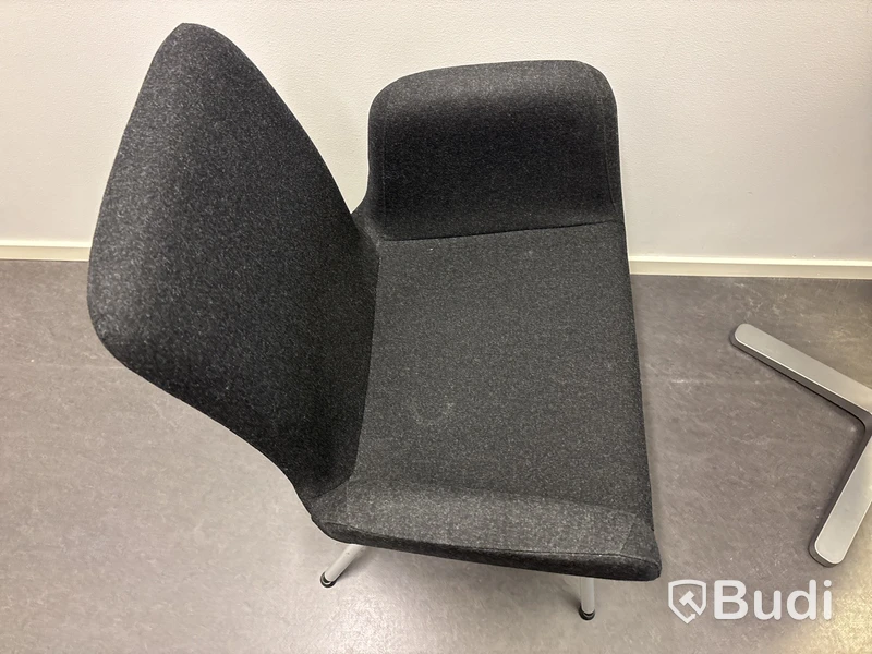 Bord inkl. 2 st. stolar och tavla