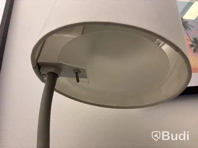 2 st. Fåtöljer inkl. bord och lampa