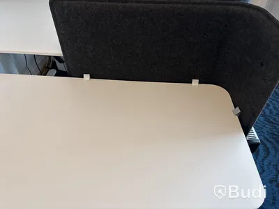 Höj- och sänkbart skrivbord, elektriskt