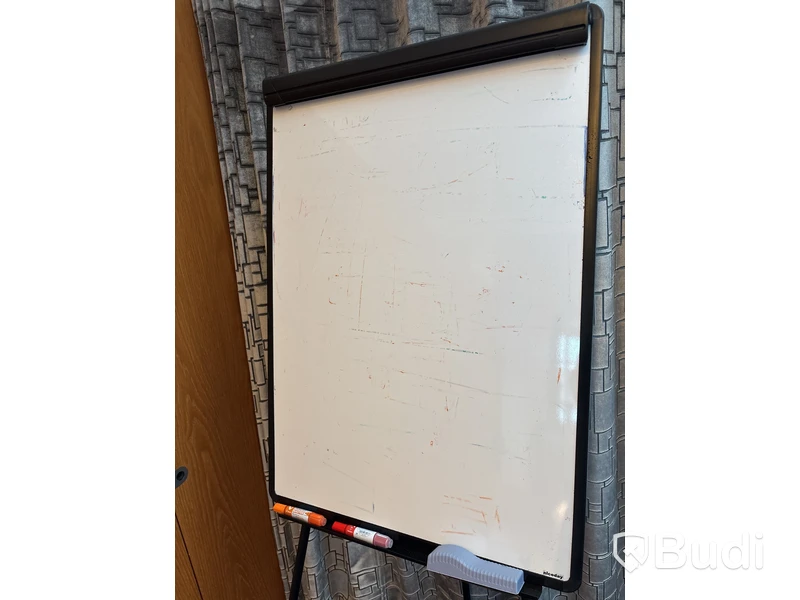 Whiteboard på stativ