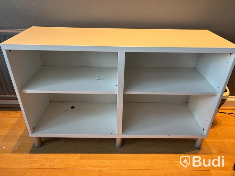 Hylla samt pall