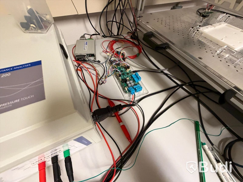 Testrigg Peratech med styrdator på rullbord från AJ Produkter