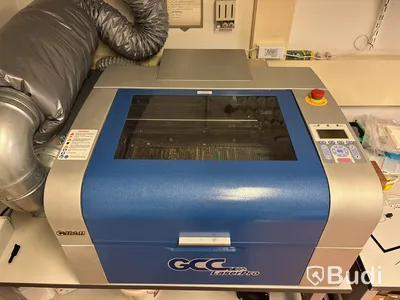 Lasergraverare GCC LaserPro C180II på rullbord (AJ Produkter