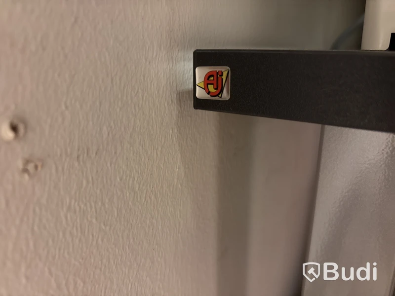 Lasergraverare GCC LaserPro C180II på rullbord (AJ Produkter