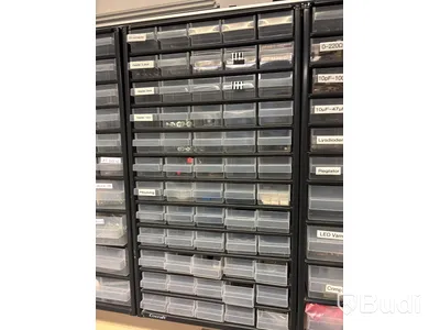 3 st. Sorteringsfack Cocraft med diverse elektronikkomponenter och fästmaterial