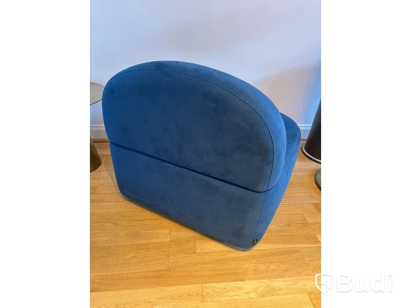 2 st. fåtöljer LA Cividina inkl. soffbord HK Living