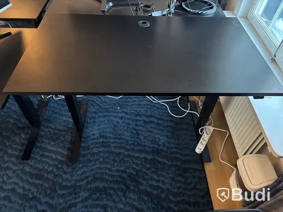 Höj- och sänkbart skrivbord Edsbyn, elektriskt