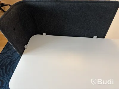 Höj- och sänkbart skrivbord, elektriskt