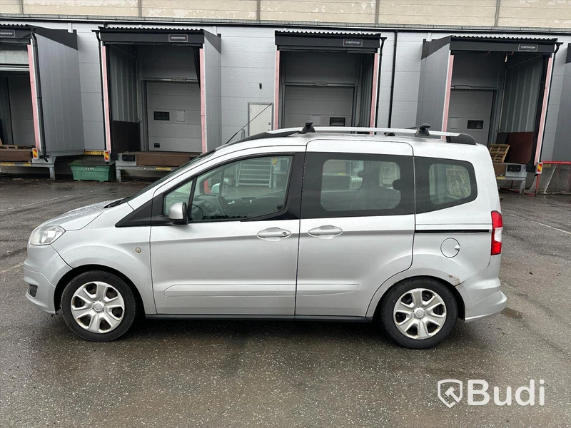 Ford Tourneo Courier -2014 | 1.6 TDCi | Manuell | 95hk | Reparationsobjekt