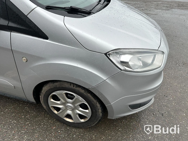 Ford Tourneo Courier -2014 | 1.6 TDCi | Manuell | 95hk | Reparationsobjekt
