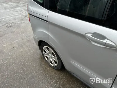 Ford Tourneo Courier -2014 | 1.6 TDCi | Manuell | 95hk | Reparationsobjekt