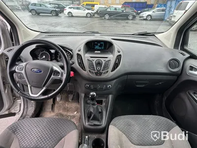 Ford Tourneo Courier -2014 | 1.6 TDCi | Manuell | 95hk | Reparationsobjekt