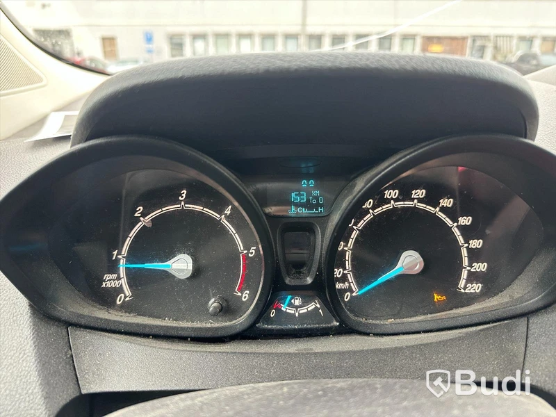 Ford Tourneo Courier -2014 | 1.6 TDCi | Manuell | 95hk | Reparationsobjekt