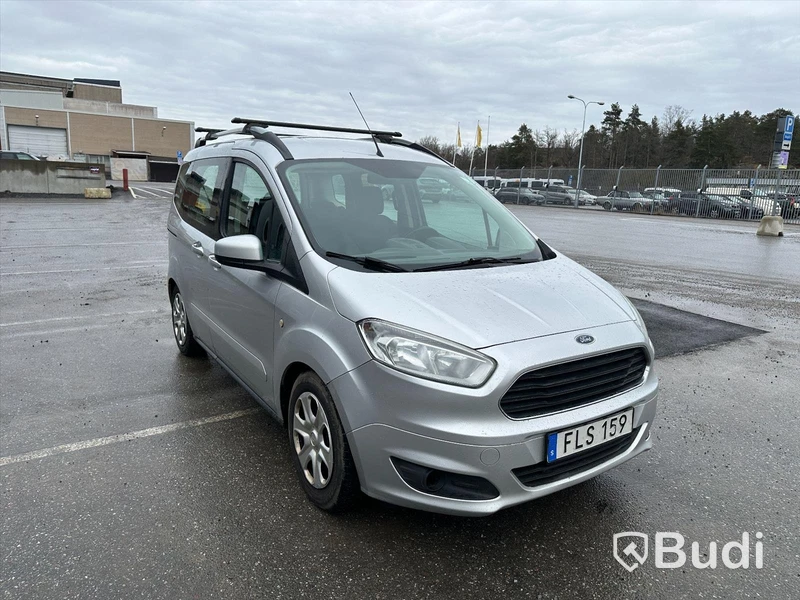 Ford Tourneo Courier -2014 | 1.6 TDCi | Manuell | 95hk | Reparationsobjekt