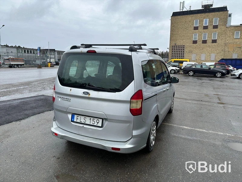Ford Tourneo Courier -2014 | 1.6 TDCi | Manuell | 95hk | Reparationsobjekt