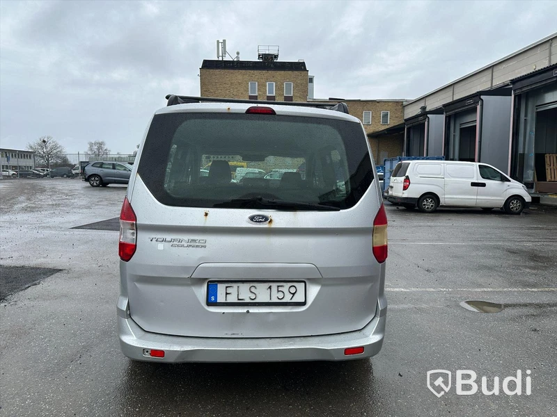 Ford Tourneo Courier -2014 | 1.6 TDCi | Manuell | 95hk | Reparationsobjekt