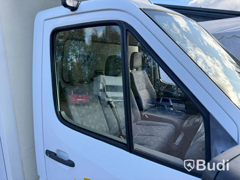 Lätt lastbil | Mercedes-Benz Sprinter 316 CDI-2006 | Zepro baklyft | Automat | 156hk | Nybesiktigad