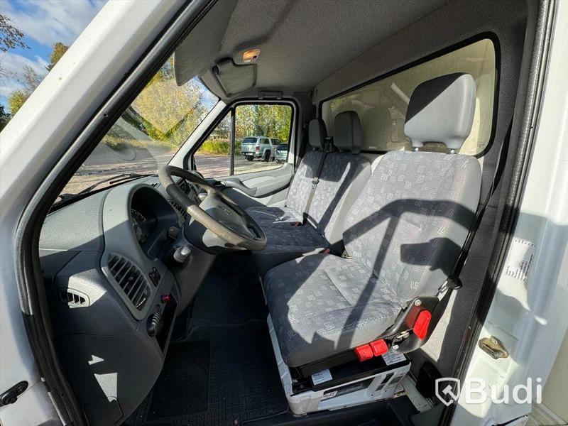 Lätt lastbil | Mercedes-Benz Sprinter 316 CDI-2006 | Zepro baklyft | Automat | 156hk | Nybesiktigad