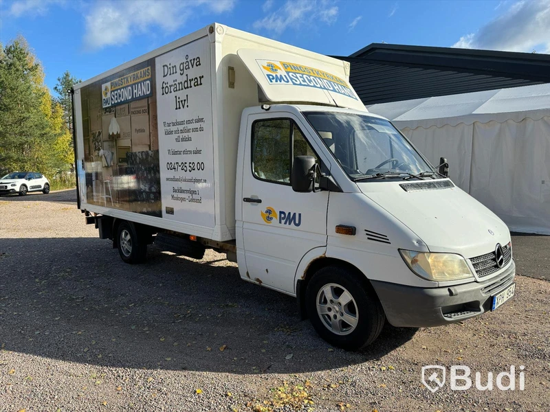 Lätt lastbil | Mercedes-Benz Sprinter 316 CDI-2006 | Zepro baklyft | Automat | 156hk | Nybesiktigad