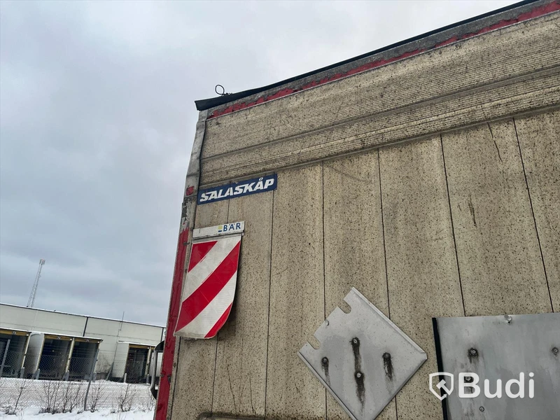Lastbil Volvo FL 250 4x2 -2014 | Automat | 250hk | Sala-skåp med öppningsbarsida och baklyft | Repobjekt
