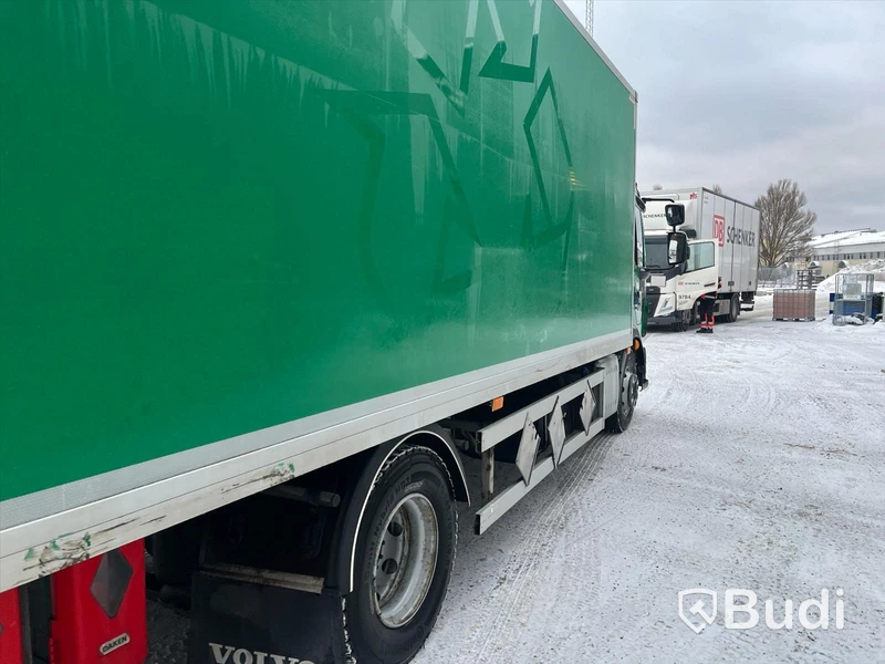 Lastbil Volvo FL 250 4x2 -2014 | Automat | 250hk | Sala-skåp med öppningsbarsida och baklyft | Repobjekt