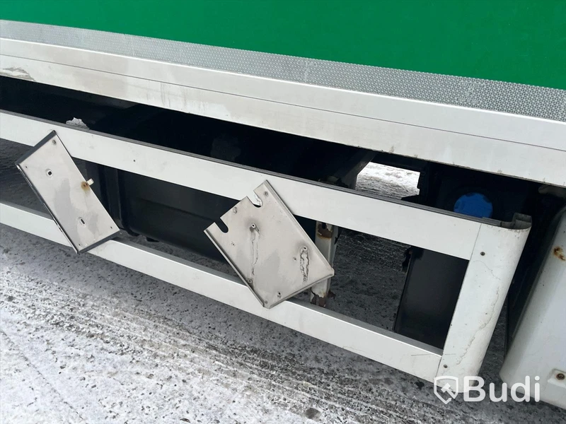 Lastbil Volvo FL 250 4x2 -2014 | Automat | 250hk | Sala-skåp med öppningsbarsida och baklyft | Repobjekt