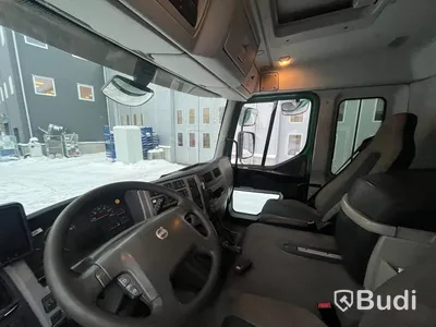 Lastbil Volvo FL 250 4x2 -2014 | Automat | 250hk | Sala-skåp med öppningsbarsida och baklyft | Repobjekt
