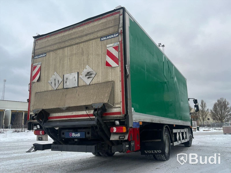 Lastbil Volvo FL 250 4x2 -2014 | Automat | 250hk | Sala-skåp med öppningsbarsida och baklyft | Repobjekt