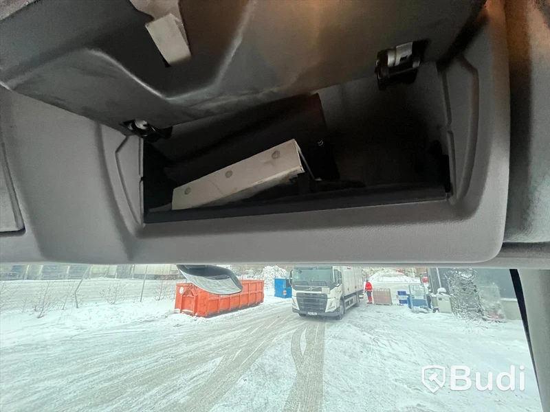Lastbil Volvo FL 250 4x2 -2014 | Automat | 250hk | Sala-skåp med öppningsbarsida och baklyft | Repobjekt