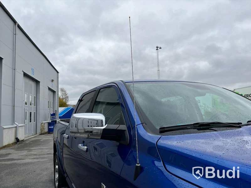 Pickup | Dodge RAM 1500-2018 | ENDAST 2373 mil | Crew Cab | Laramie | 5.7 V8 HEMI | 4x4 | 395hk