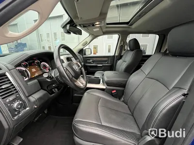 Pickup | Dodge RAM 1500-2018 | ENDAST 2373 mil | Crew Cab | Laramie | 5.7 V8 HEMI | 4x4 | 395hk