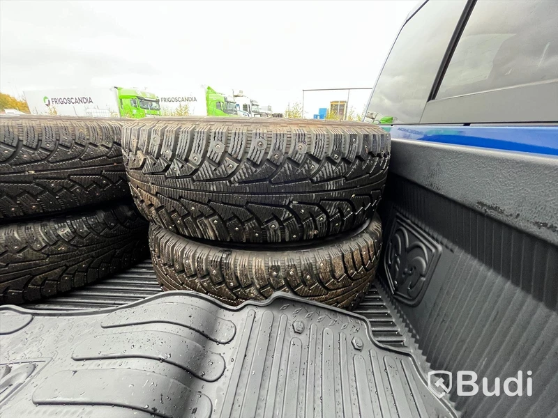 Pickup | Dodge RAM 1500-2018 | ENDAST 2373 mil | Crew Cab | Laramie | 5.7 V8 HEMI | 4x4 | 395hk