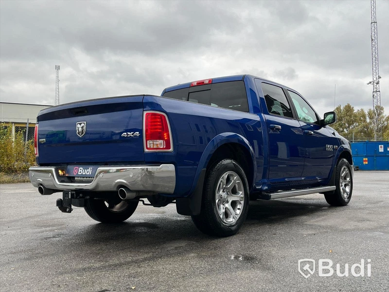 Pickup | Dodge RAM 1500-2018 | ENDAST 2373 mil | Crew Cab | Laramie | 5.7 V8 HEMI | 4x4 | 395hk