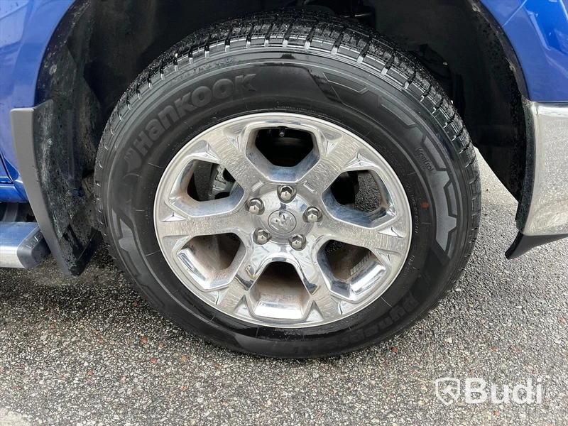 Pickup | Dodge RAM 1500-2018 | ENDAST 2373 mil | Crew Cab | Laramie | 5.7 V8 HEMI | 4x4 | 395hk