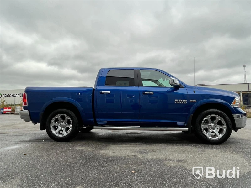 Pickup | Dodge RAM 1500-2018 | ENDAST 2373 mil | Crew Cab | Laramie | 5.7 V8 HEMI | 4x4 | 395hk