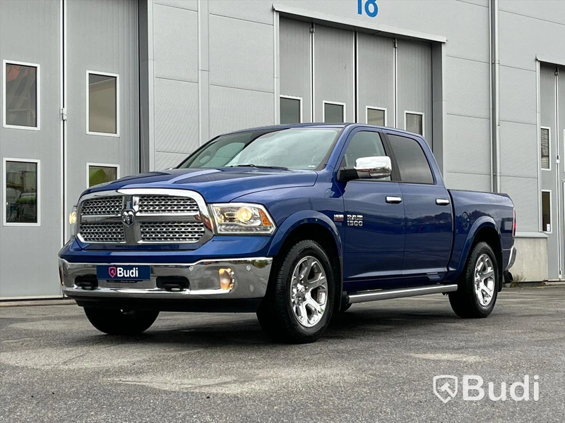 Pickup | Dodge RAM 1500-2018 | ENDAST 2373 mil | Crew Cab | Laramie | 5.7 V8 HEMI | 4x4 | 395hk